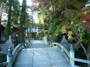 野馬追行列が出発する中村神社